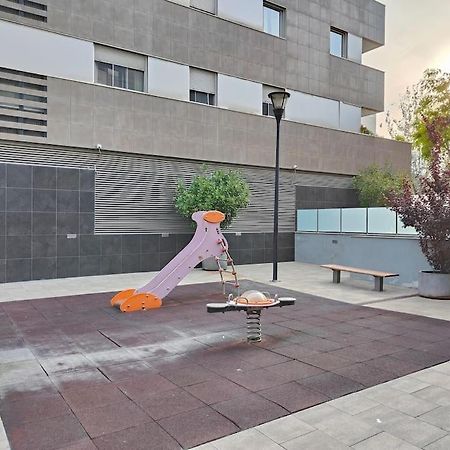 Cozy Apartment Forum Beach Sant Adria de Besos Εξωτερικό φωτογραφία