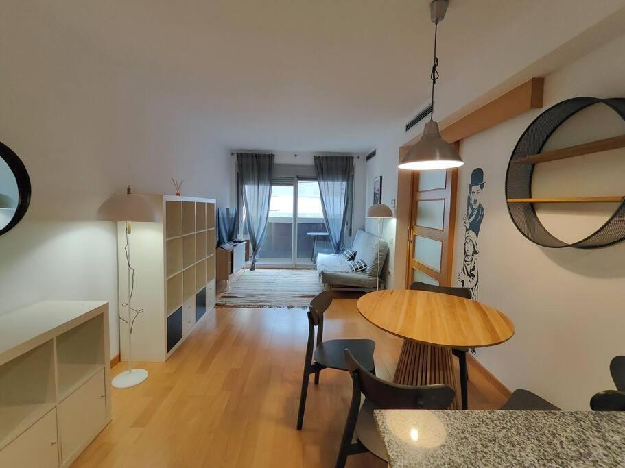 Cozy Apartment Forum Beach Sant Adria de Besos Εξωτερικό φωτογραφία